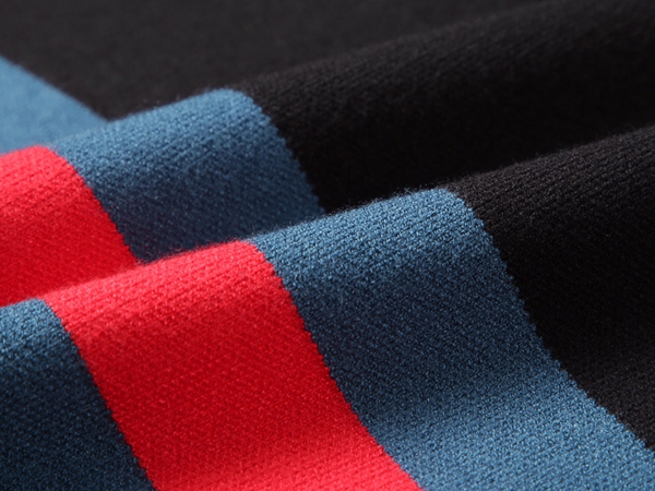 ブランドセーター角部分ディテール